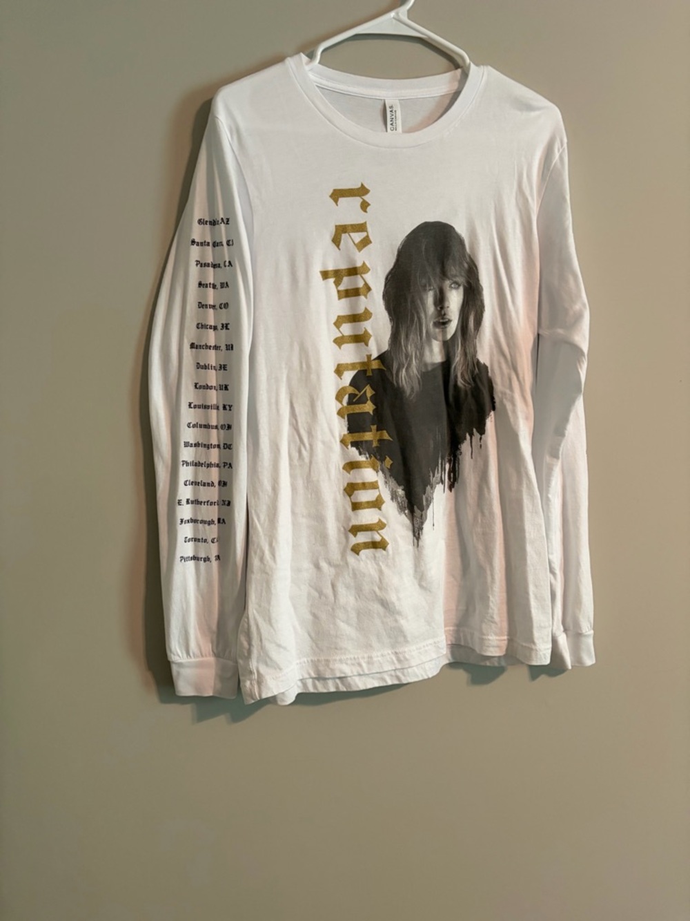 Bella Canvas White Crewneck Long Sleeve Tee - Taylor Swift Reputation Concert - Picture 3 of 7